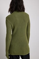 Go to image 2 of 4
