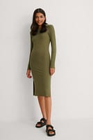 Go to image 1 of 4