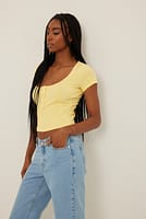 Go to image 2 of 4