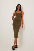 Go to image 1 of 4