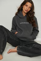 Go to image 1 of 4