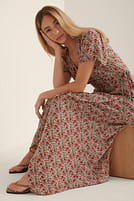 Go to image 1 of 4