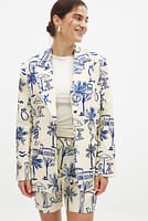 Go to image 1 of 7