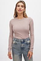 Go to image 1 of 4