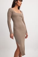 Go to image 1 of 4