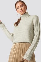Go to image 1 of 4