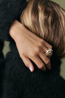 Ring mit Details