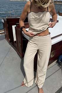 Hose aus Leinenmischung mit Muschelkante
