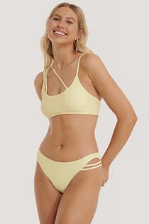 Bikini-Höschen Asymmetrische Schnürung