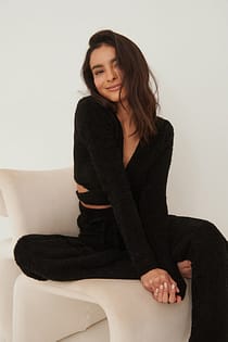 Knitted Fluffy Overlap Crop Sweater