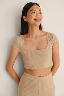 Scoop Neck Crop Top