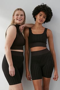 Sans Couture Short