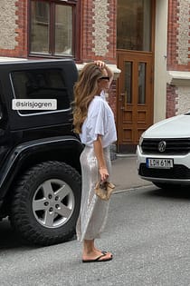Midirok met split en pailletten