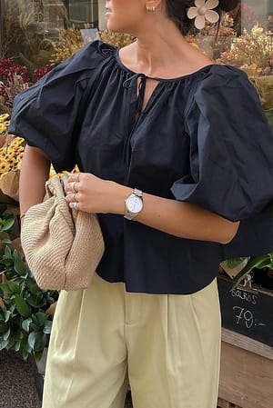 Black Maxi Volume Cotton Top