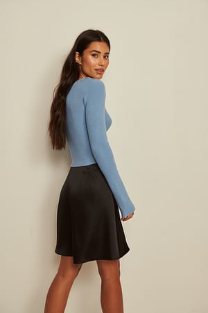 Image 2 of 6