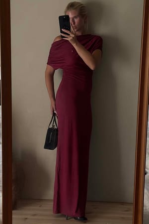 Burgundy Soft Line drapiertes Maxikleid