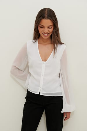 White Knapp Chiffongblus