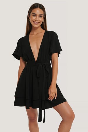 Black Robe Col En V Profond