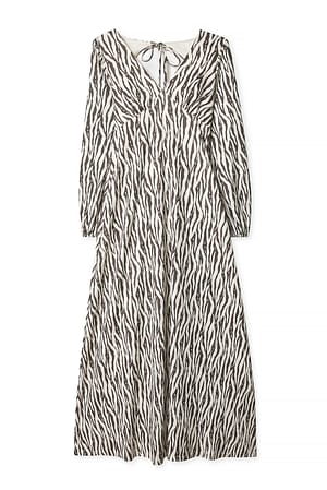 Zebra Brown Maxikleid mit Ballonärmeln und offenem Rücken