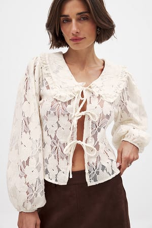 Offwhite Balloon Sleeve Collar Blouse