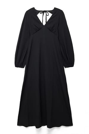 Black Maxikleid mit Ballonärmeln und offenem Rücken