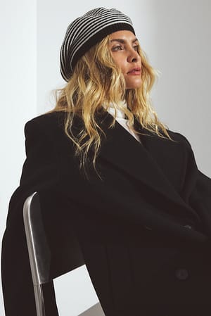 Black/White Beret Hat