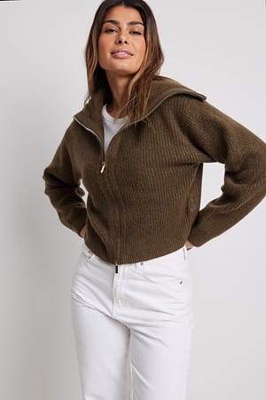 Brown Big Collar Zipped Knitted Cardigan