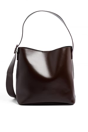Dark Brown Totebag con hebilla