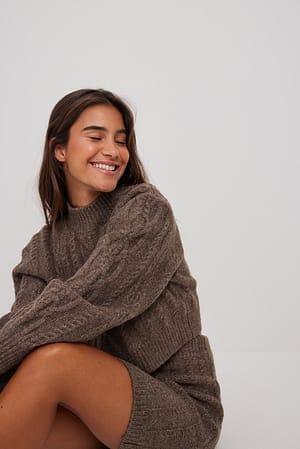Brown Cable Knitted Short Sweater