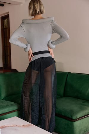 Image 2 of 6