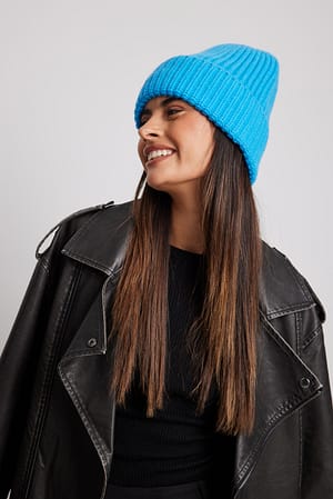 Aqua Blue Chunky Knitted Soft Beanie