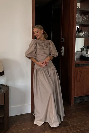 Image 4 of 7