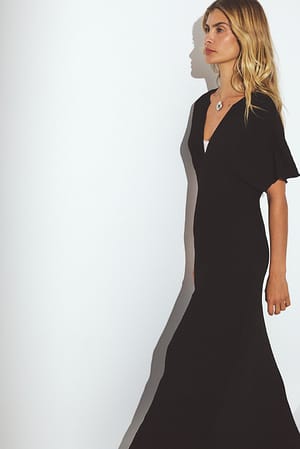 Black Maxivestido de manga corta arrugado