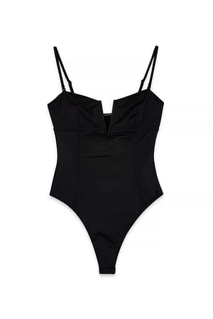 Black Body de escote en V pronunciado