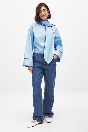 Dark Blue Vaqueros con bordado