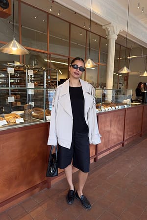 Black Linen Blend Bermuda Mid Waist Shorts
