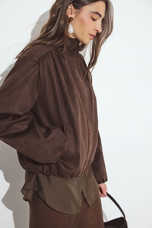 Image 4 of 8