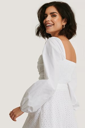 Image 2 of 5