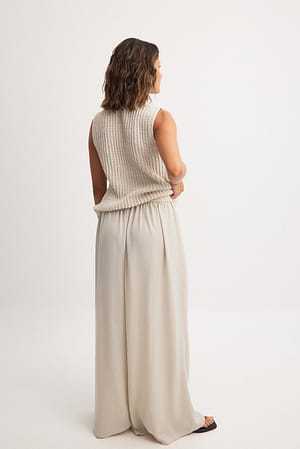 Image 3 of 7