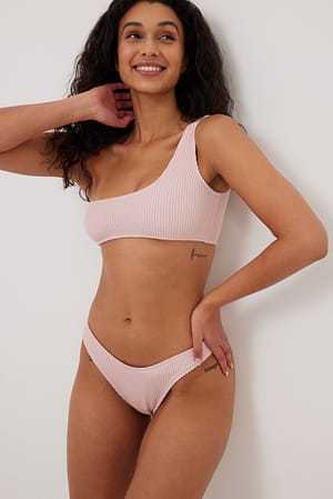 Pink Slip met hoge taille