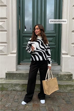 Zebra Pull surdimensionné en tricot à motifs