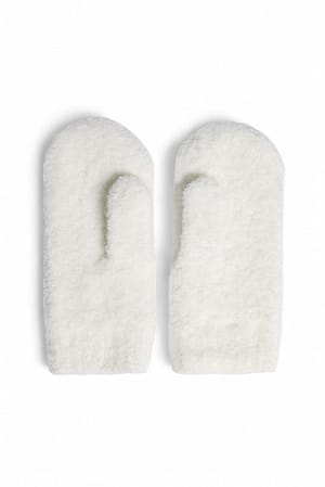 Offwhite Knitted Bouclé Look Mittens