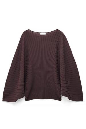 Brown Strickcape
