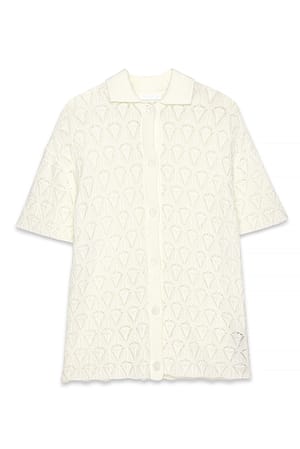 Offwhite kurzärmeliges Strickhemd mit Häkeldetails