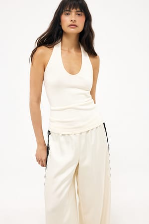 Offwhite Top de punto con cuello halter