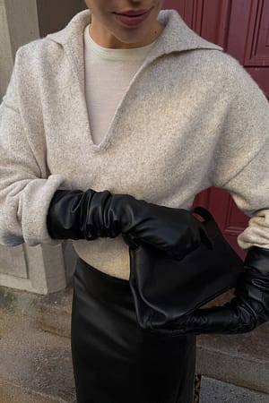 Beige Strikket sweater i overstørrelse med krave