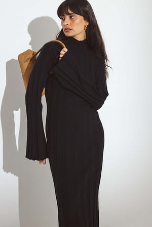 Image 3 of 7