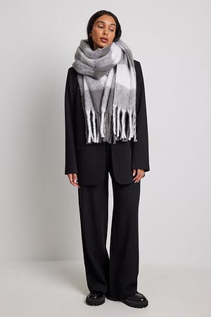 Off White Check Knitted Scarf