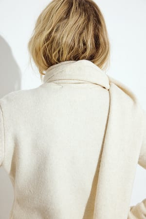 Image 2 of 6
