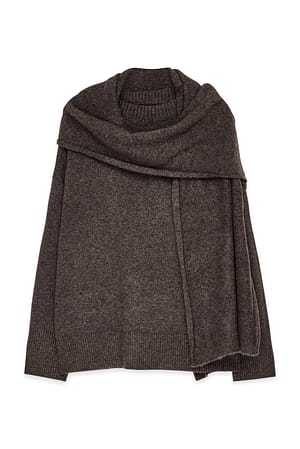 Brown Strickpullover mit Schaldetail